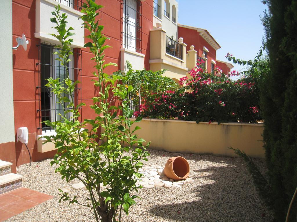 Bungalow Altos De La Bahia Torrevieja Room photo